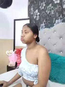 valentinavega18x online show from December 16, 4:02 pm