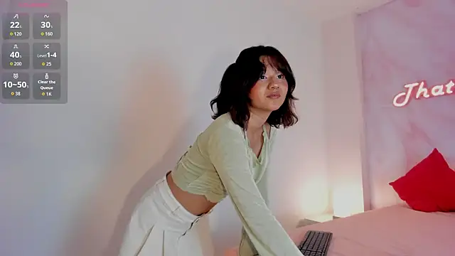 Sophie Smitt online show from November 17, 2:01 am