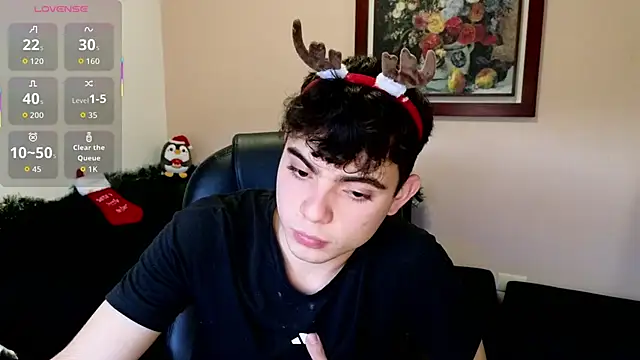 petitegigant33 online show from November 21, 10:23 pm