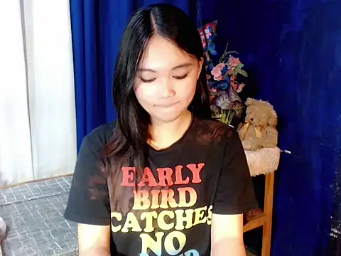 lustfullakim online show from February 15, 12:59 pm