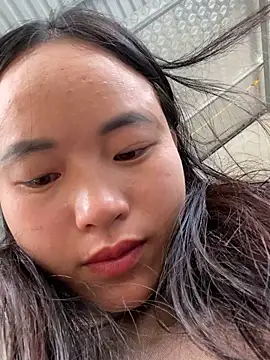 Ngoclan2k online show from December 2, 8:27 am