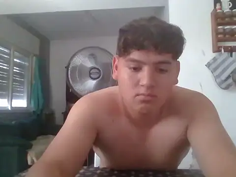 Myboy0020 online show from January 15, 5:19 pm