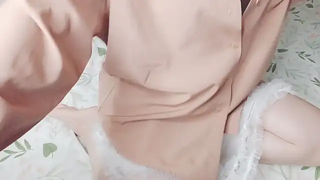 Sunny-Aurora online show from November 8, 3:11 am