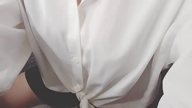 Sunny-Aurora online show from November 6, 3:56 am