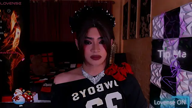 AthisaMooreTS online show from January 12, 7:24 am