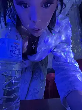 jamillydcastro online show from November 28, 11:19 pm