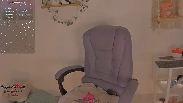 bergmanamii online show from December 19, 10:13 pm