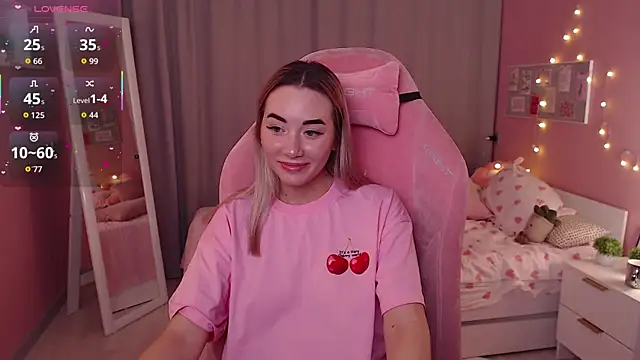 Rosie Mac online show from November 15, 1:17 am