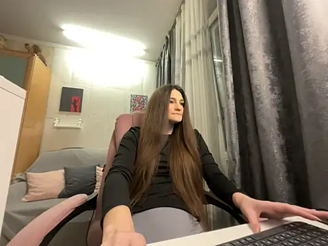 HelgaMun online show from November 11, 10:45 am