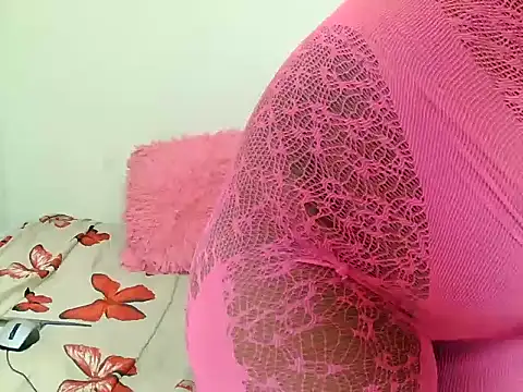 SweetSavage18 online show from November 2, 8:12 pm