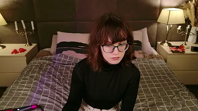 KathleenDioiz online show from November 13, 1:21 pm