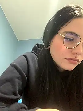 Naomii2 online show from November 8, 3:22 am