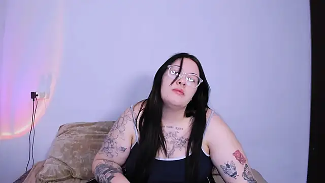 HitoMi2 online show from November 28, 9:56 am