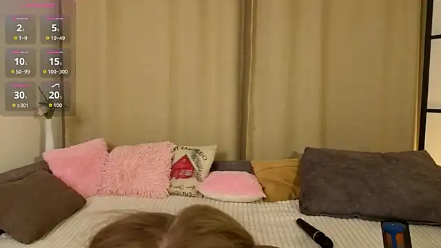 GiuseppinaRodenbough online show from November 27, 9:28 pm