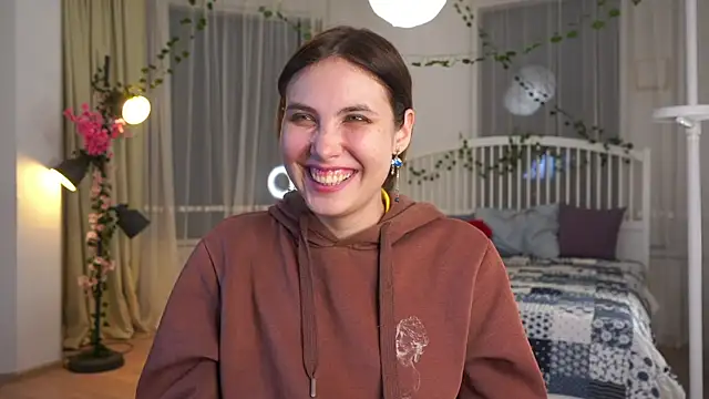 JanyceGrzyb online show from December 1, 2:20 pm