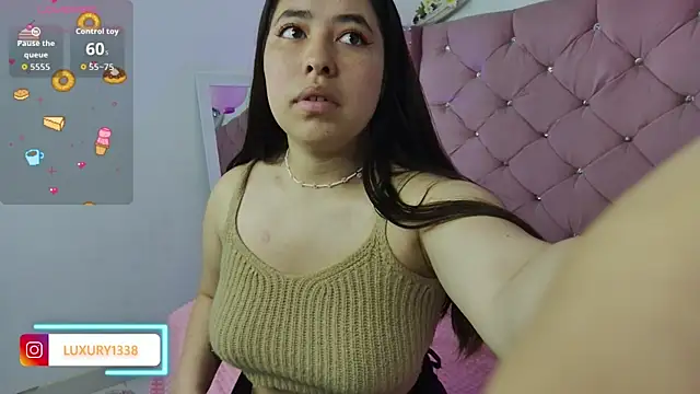 lauxury  online show from November 8, 3:11 am