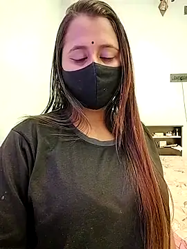 LoveLy-Soneya online show from January 15, 3:40 pm