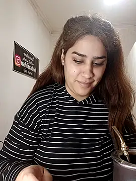nahiarabiel33 online show from August 4, 5:08 pm