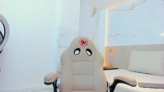 kathia dumons online show from November 10, 11:27 am