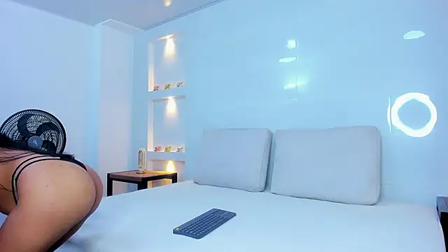 kathia dumons online show from November 11, 11:40 am