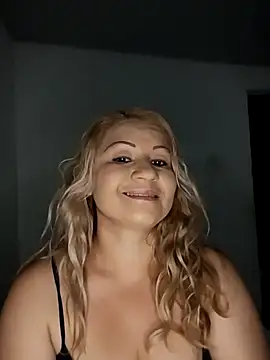 Karoline milf hot online show from November 23, 8:10 pm