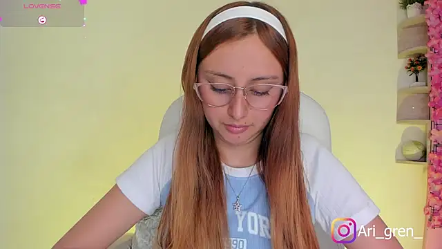 Arianna Gren18 online show from December 5, 2:18 pm