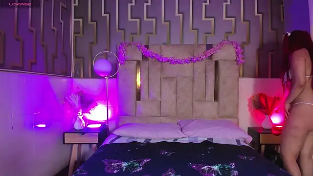 talia gonzales online show from November 7, 5:02 am