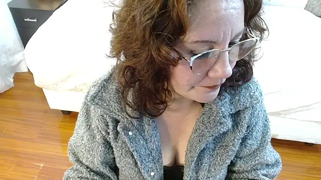 Rosalie Durand online show from November 6, 10:37 pm