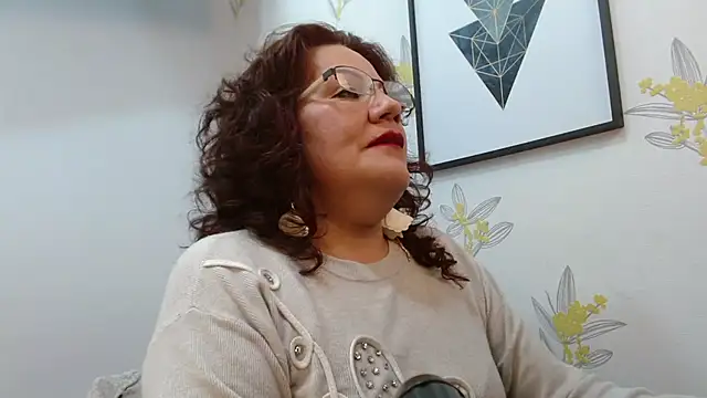 Rosalie Durand online show from February 23, 8:08 pm