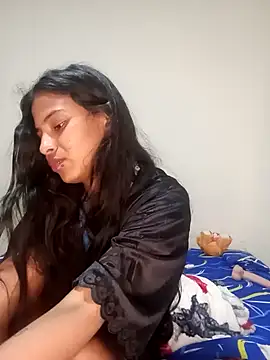 Stephanie1319 online show from December 3, 10:12 pm