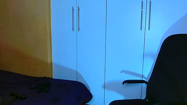 Prettybrowngirl online show from January 16, 11:45 pm