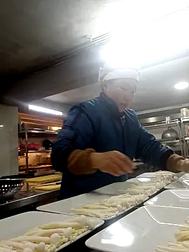 Helen kelly online show from December 14, 7:25 am