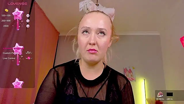 WildLady30 online show from November 21, 7:16 pm