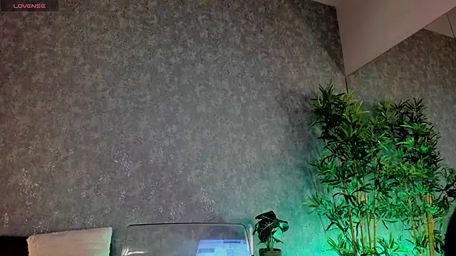 MiaHartx online show from December 17, 7:34 am