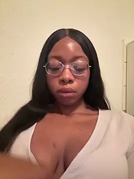 SwissMirelle online show from November 9, 7:10 pm