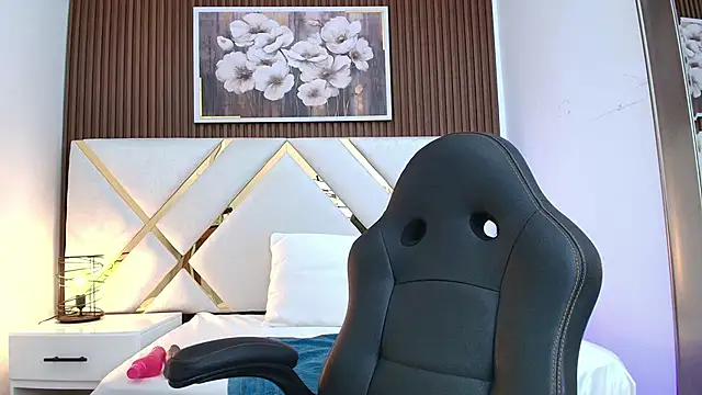  Aliya  online show from November 22, 11:40 pm