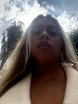 AriannaFox  online show from December 2, 3:25 pm