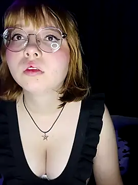 Michi sauria1 online show from November 24, 9:39 pm