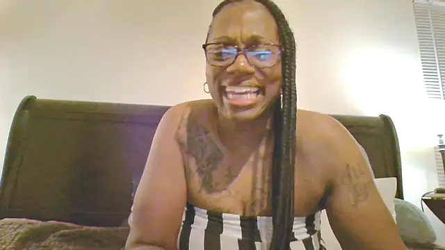 SweetParadise00 online show from November 24, 5:09 am