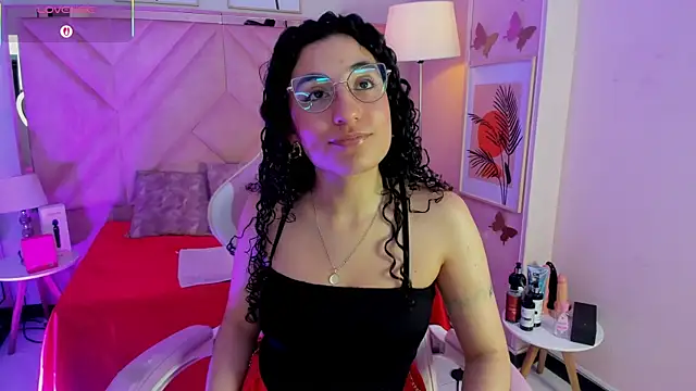 DemiJones  online show from December 18, 5:23 am