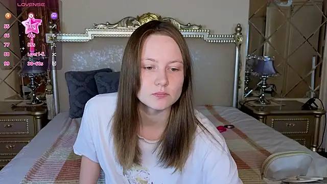 HolyBabyDoll online show from December 3, 11:45 am