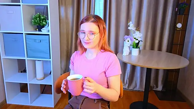 VernonSierras online show from November 11, 4:41 am