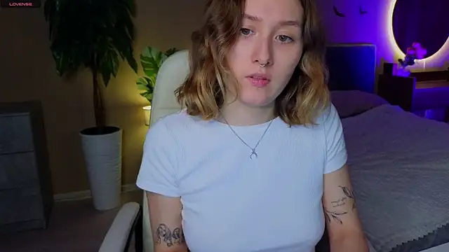 Jinxed Blue online show from November 26, 7:31 am