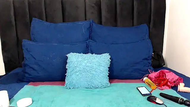 Miss-Berries online show from March 22, 10:27 pm