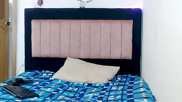 AMARYXS online show from April 9, 1:38 pm