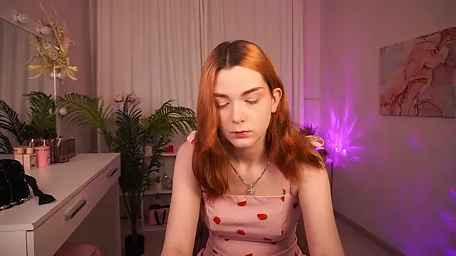 AvaRyder online show from December 20, 1:48 pm