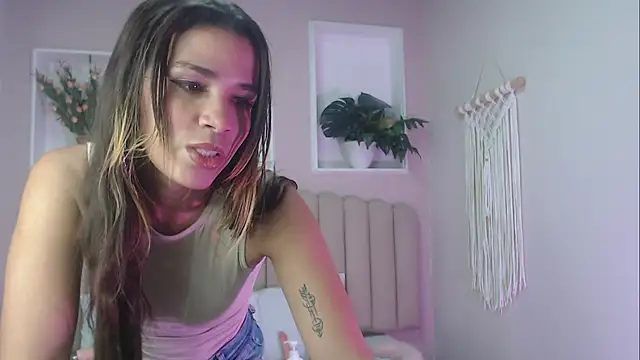 aleskaswarovski online show from November 21, 2:08 pm