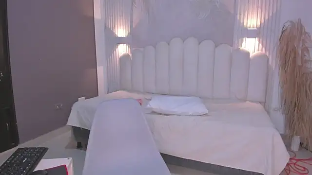 Nicky  21 online show from November 27, 7:17 pm