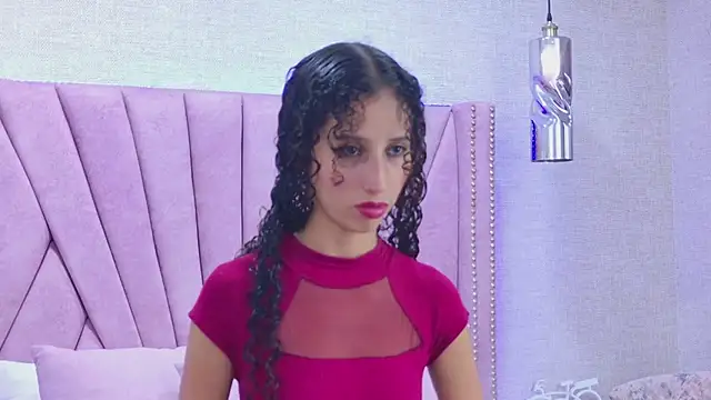 EimySanchez online show from November 12, 7:45 pm