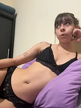 GabySMiller online show from April 11, 11:52 pm